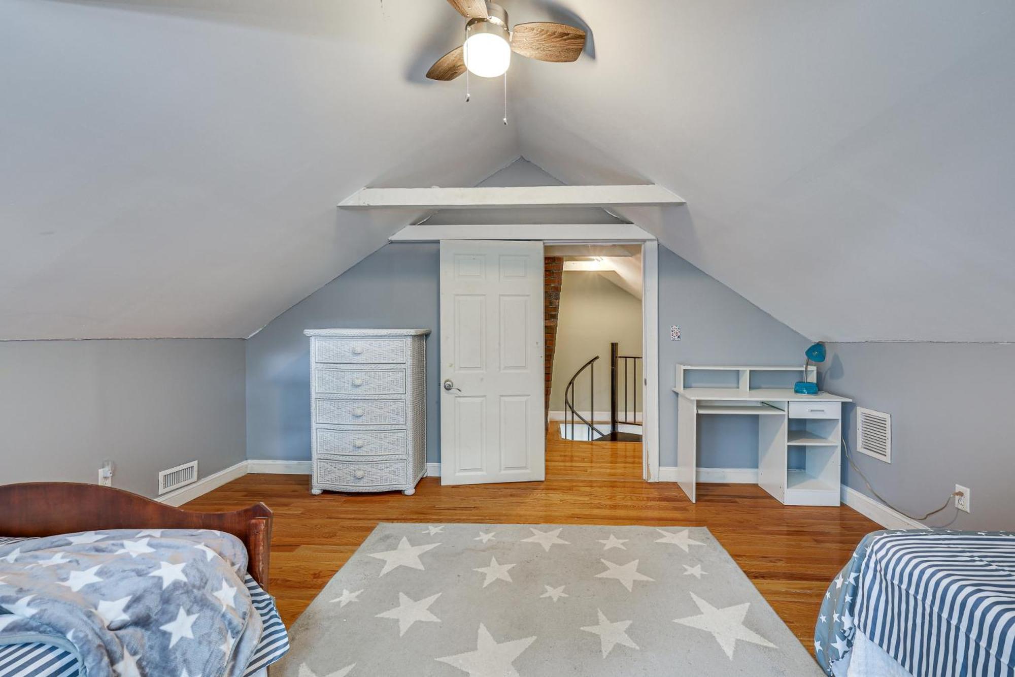 Quintessential New England Home With Patio And Grill! 普特南 外观 照片
